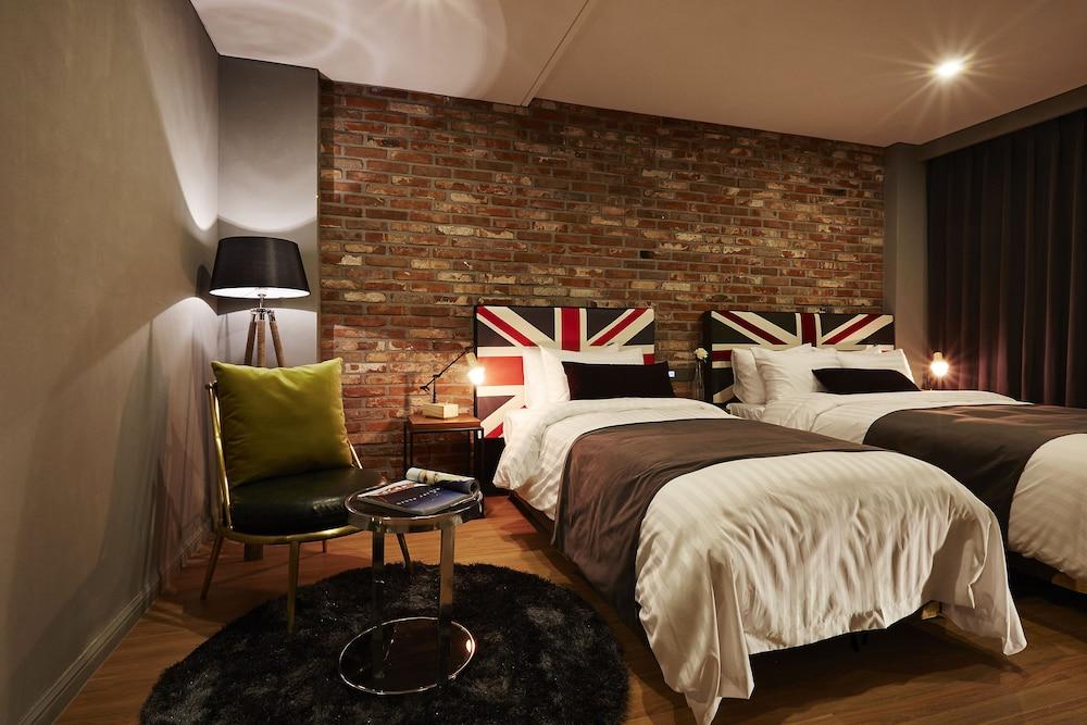 Urban Island 4*